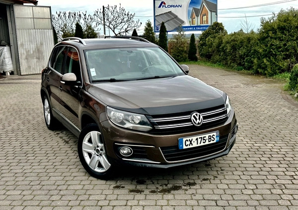 Volkswagen Tiguan cena 39900 przebieg: 172555, rok produkcji 2012 z Ostrołęka małe 106